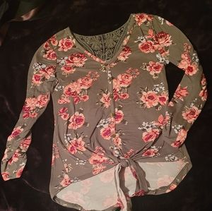 XSmall floral 3 quarter sleeve top